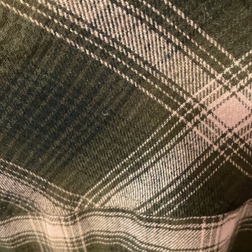 NWOT Passport women’s light flannel long sleeve button down top size M. - Picture 6 of 10
